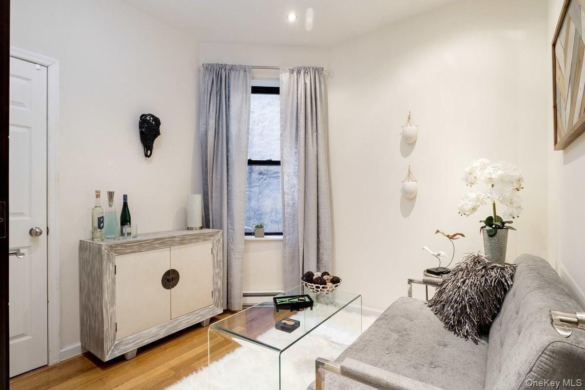 21 W 106th St #5C - Photo 2 of 4