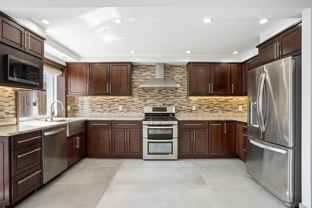 84 Gotham Ave - Photo 1 of 1