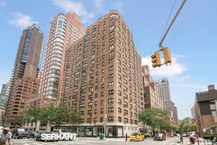 301 E 63rd St #7C - Photo 1 of 1