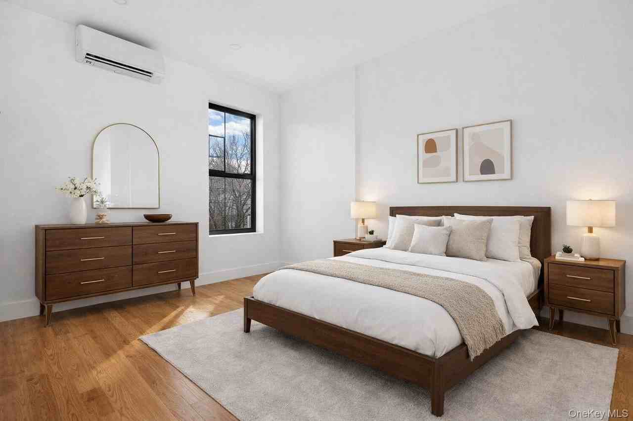 118 W 124th St #3 - Photo 2 of 6