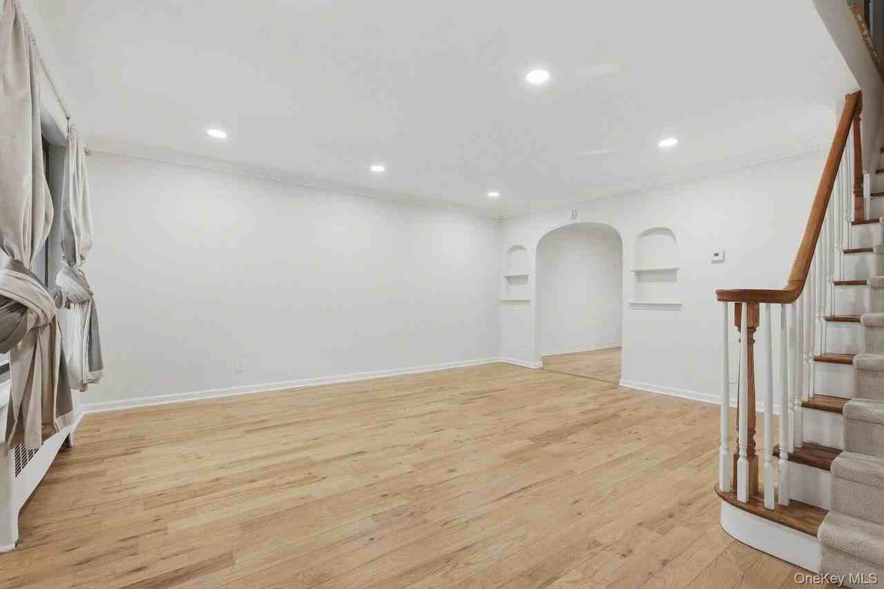 6436 Austin St - Photo 2 of 13