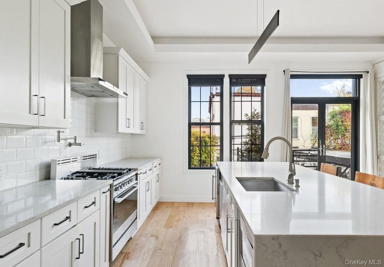 170 Schaefer St #TH1 - Photo 4 of 17