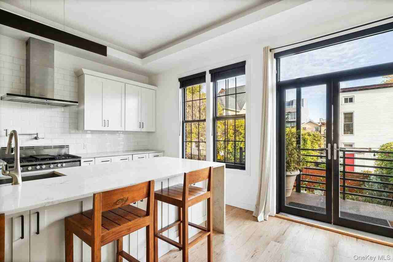 170 Schaefer St #TH1 - Photo 6 of 17