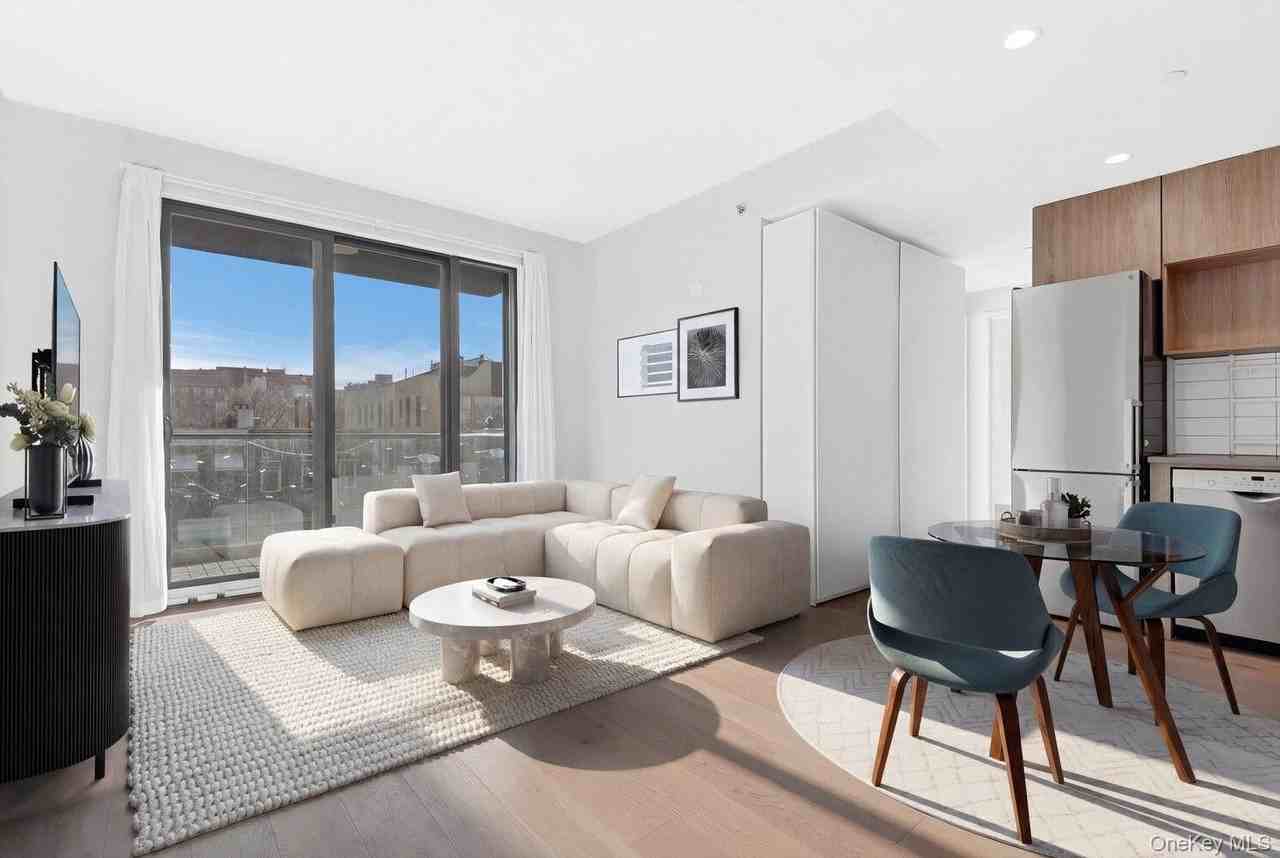 1433 31st Ave #3F - Photo 4 of 12