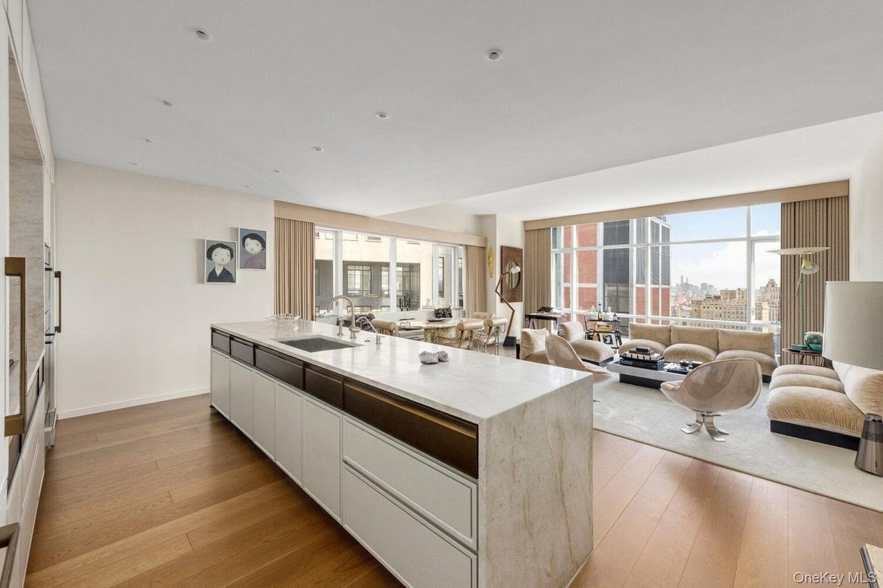 5 Beekman St #21A - Photo 4 of 10