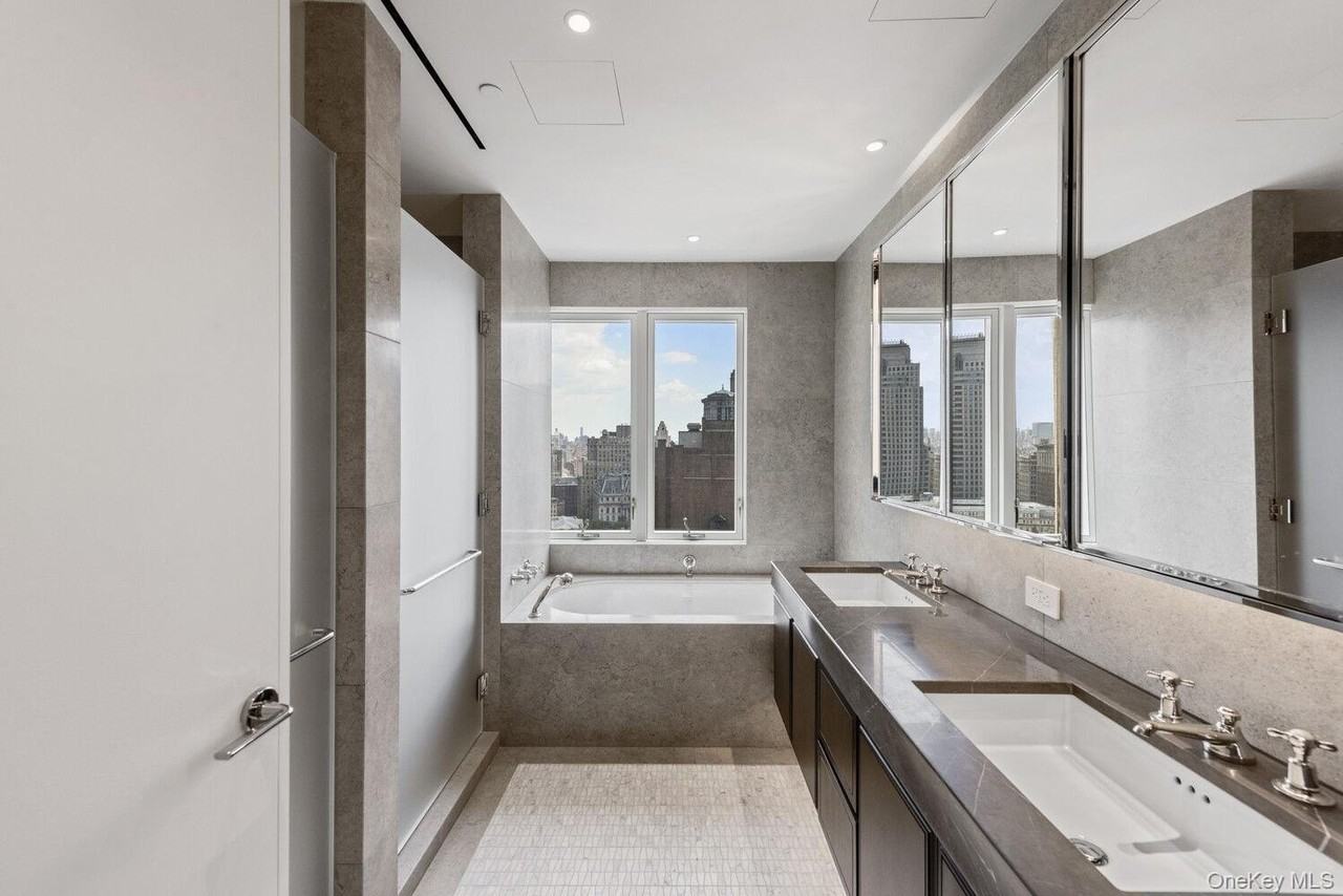 5 Beekman St #21A - Photo 7 of 10