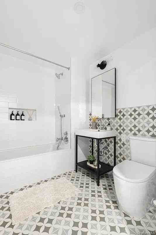 540 Graham Ave #203 - Photo 6 of 16