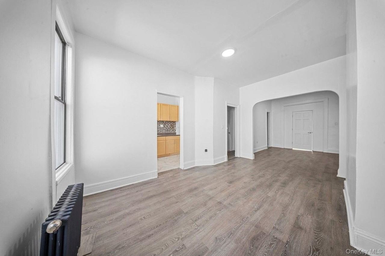1207 Hancock St #2 - Photo 3 of 14