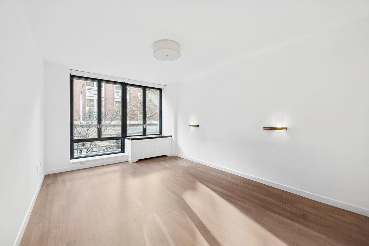 50 W 15th St #2D - Photo 2 of 17