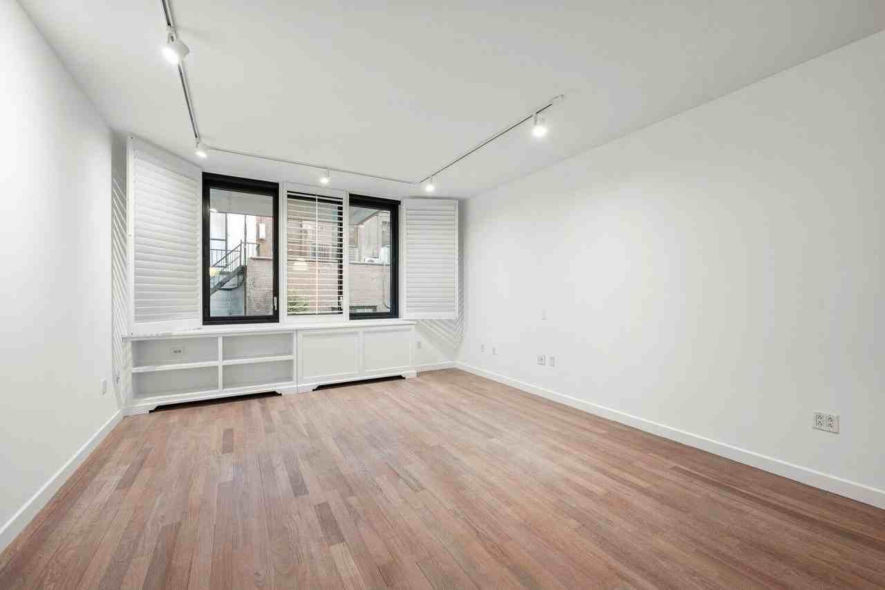50 W 15th St #2D - Photo 7 of 17