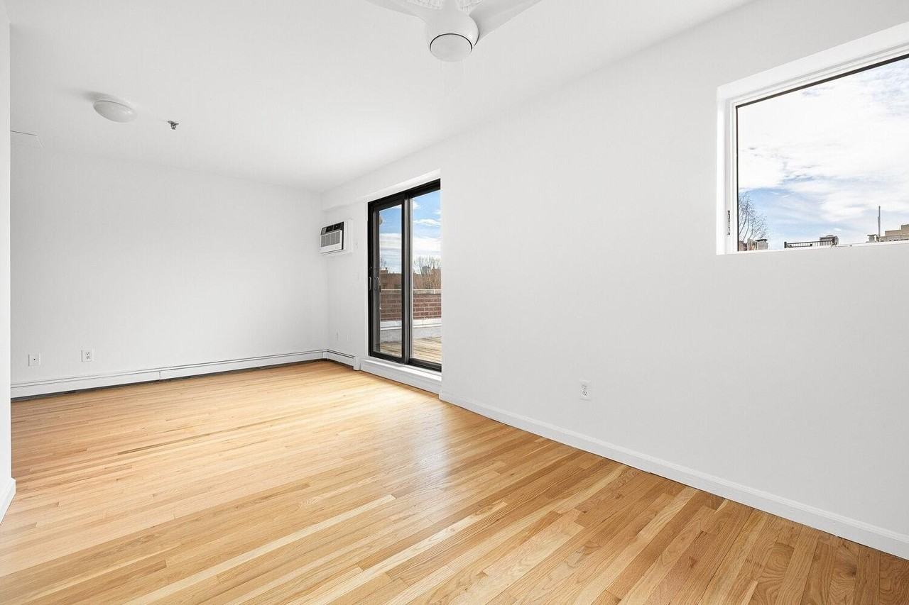 125 Bergen St #3C - Photo 6 of 15