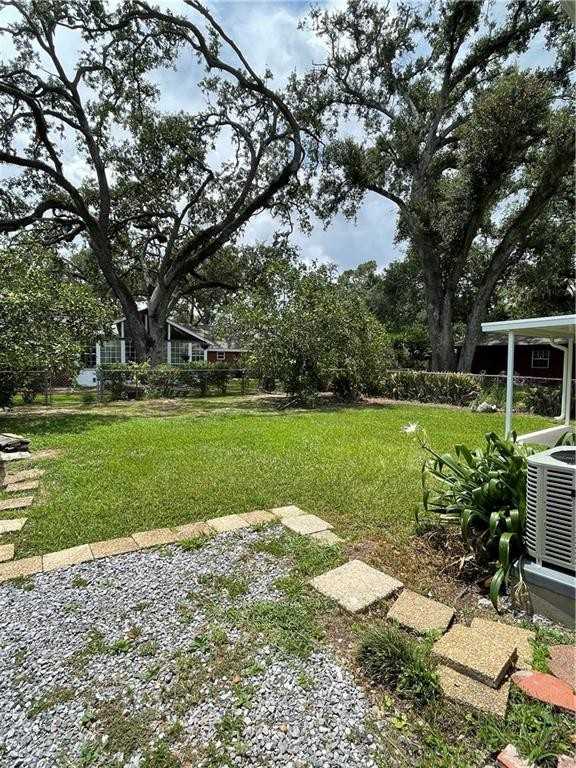 716 Gordon Ave - Photo 5 of 15
