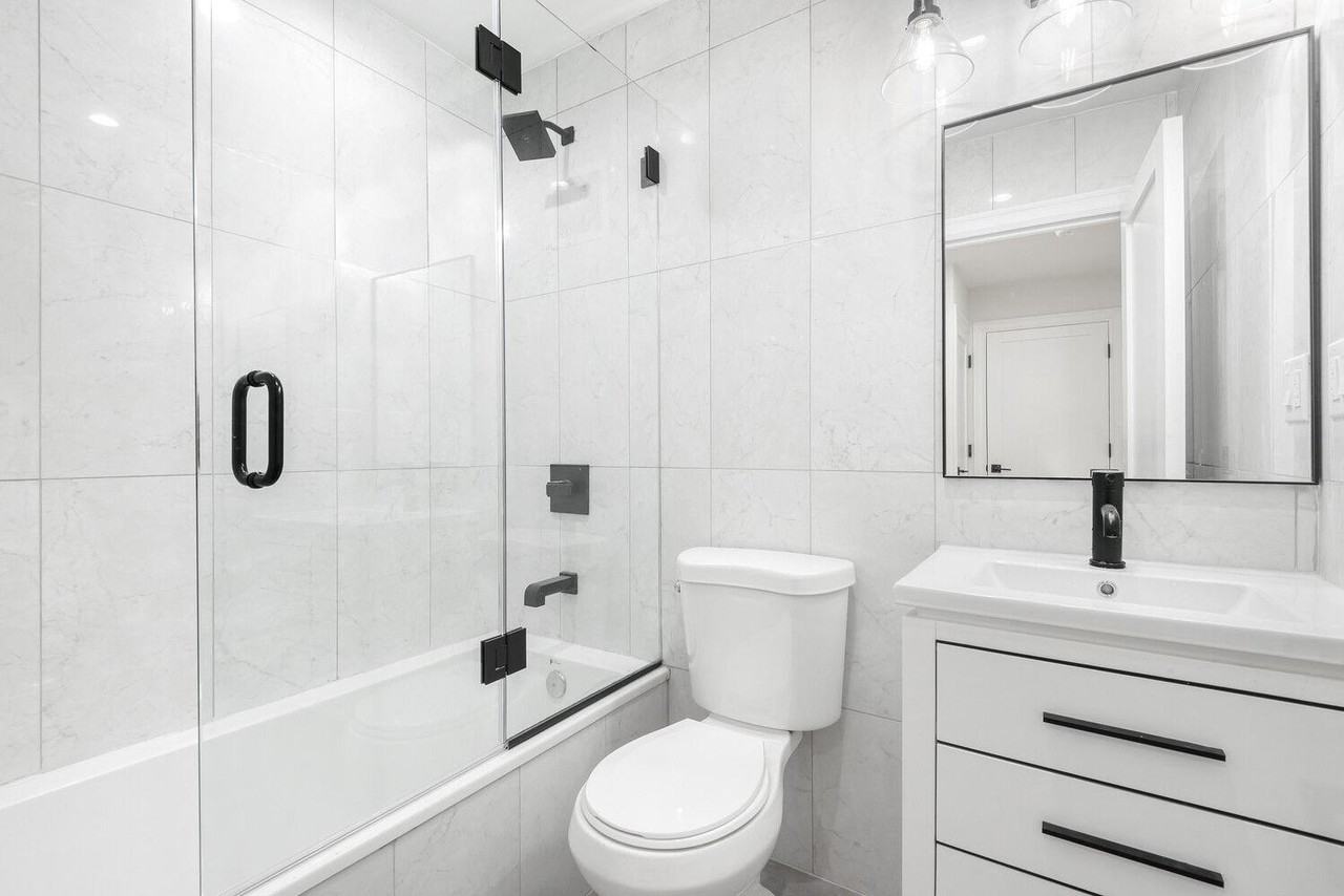 612 Hancock St #1 - Photo 4 of 10