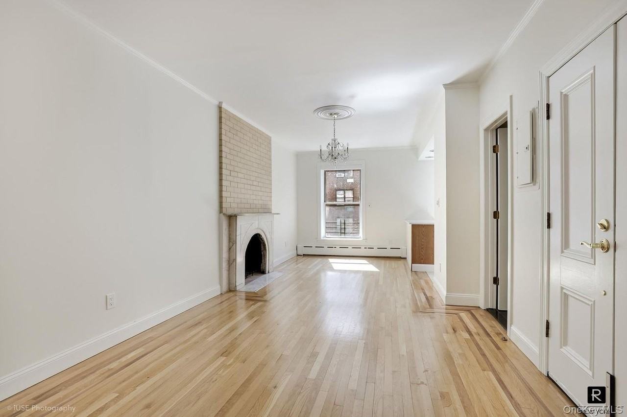 220 E 30th St #2 - Photo 2 of 13