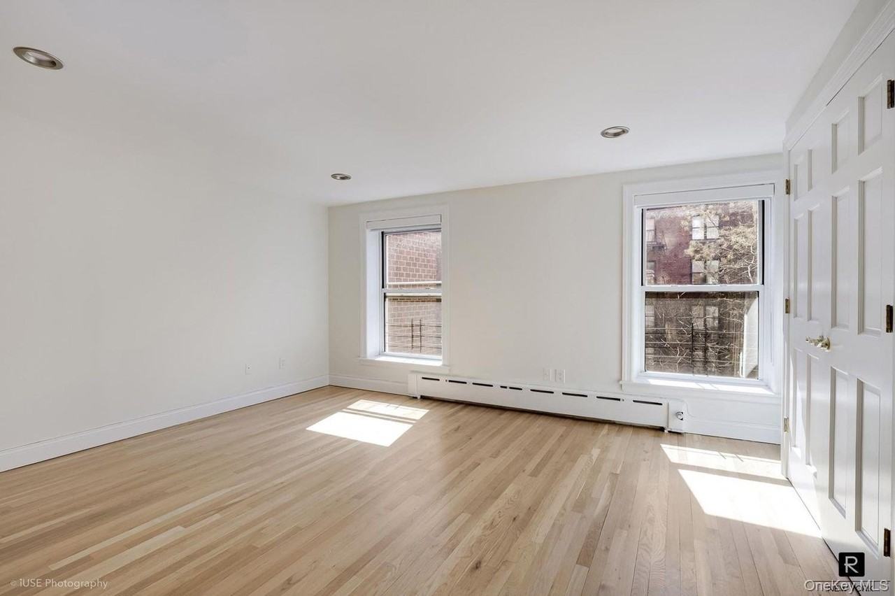 220 E 30th St #2 - Photo 5 of 13