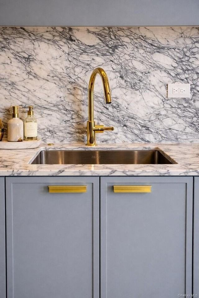 815 Broadway #204 - Photo 3 of 14