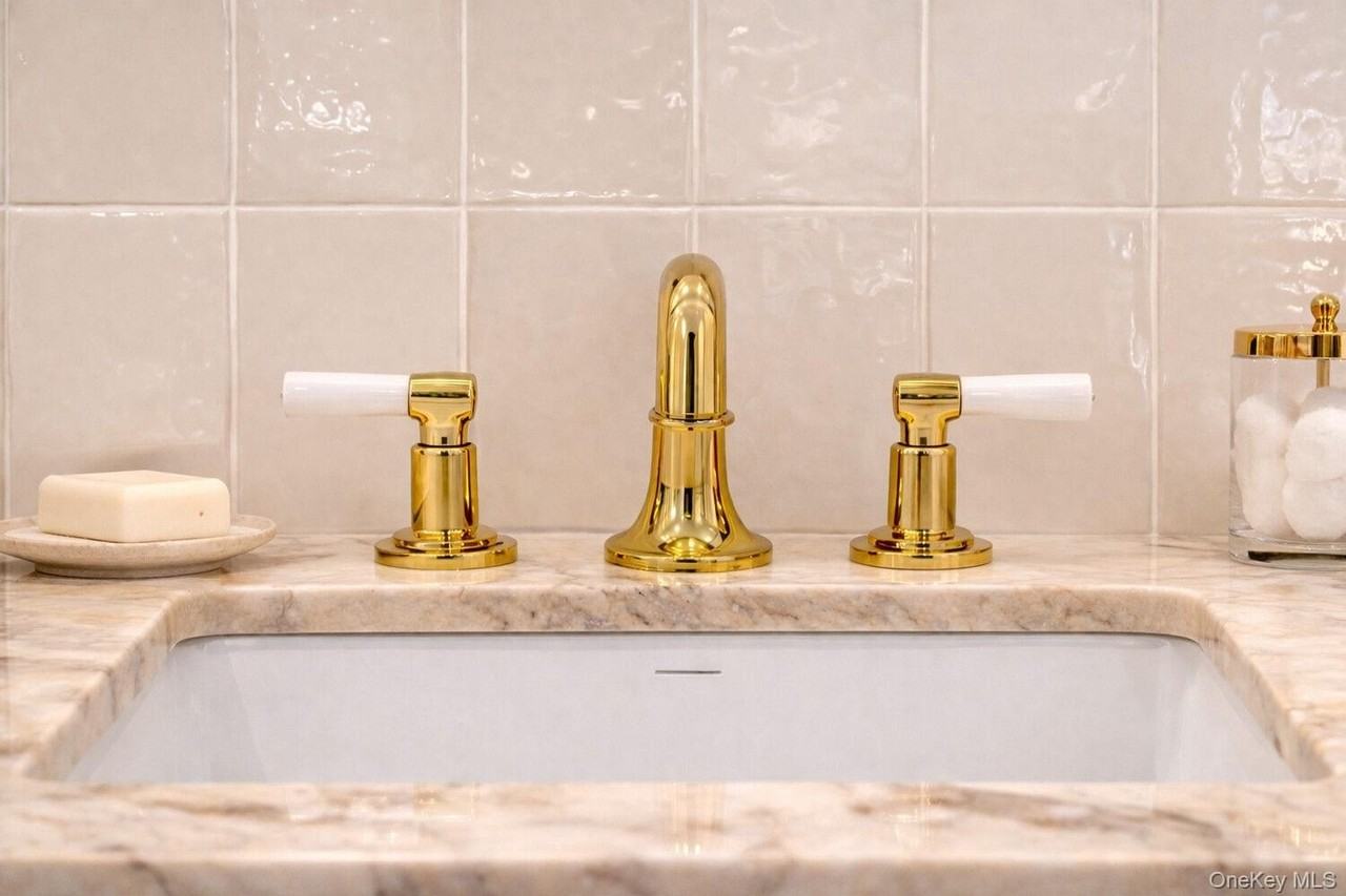 815 Broadway #204 - Photo 7 of 14