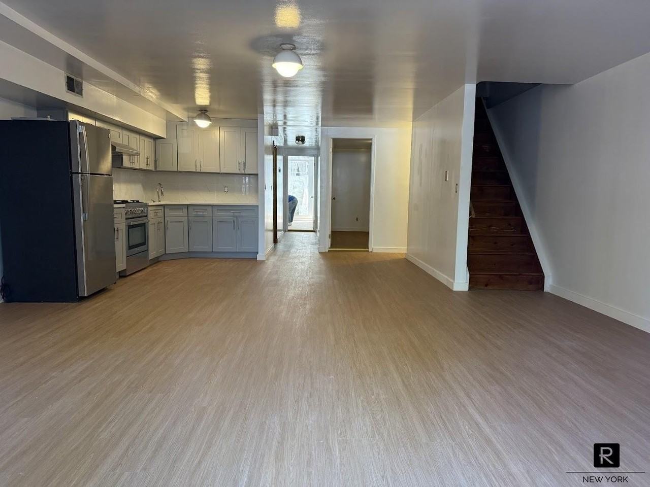 68 Sharon St #1 - Photo 3 of 9