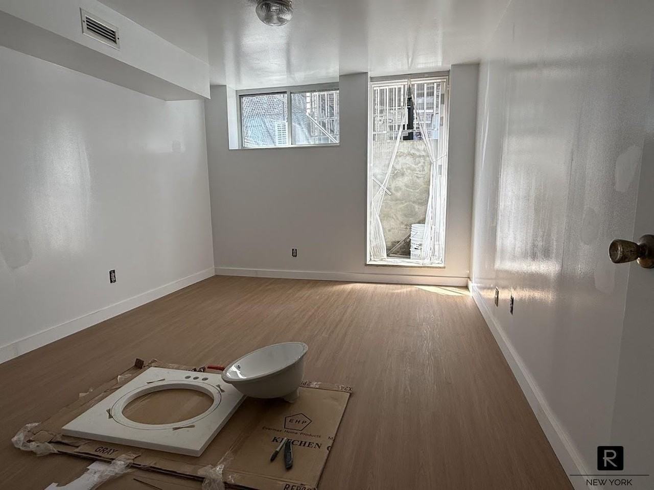 68 Sharon St #1 - Photo 6 of 9