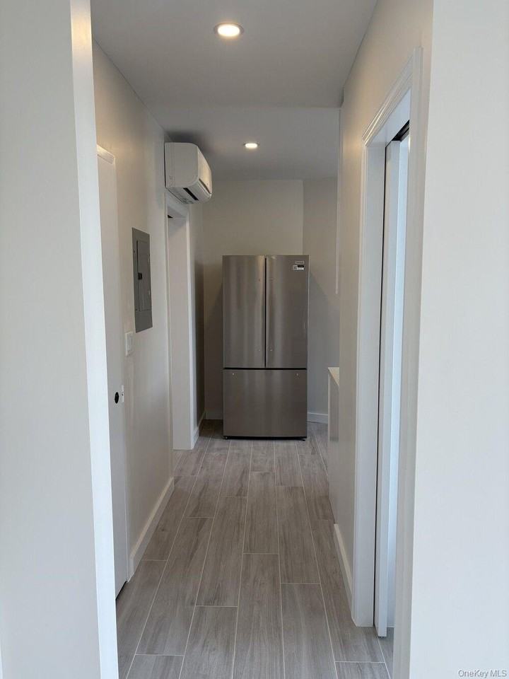3068 45th St #3F - Photo 6 of 11