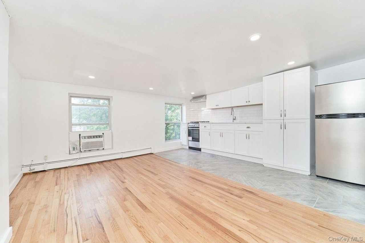 535 Macon St #3 - Photo 6 of 12