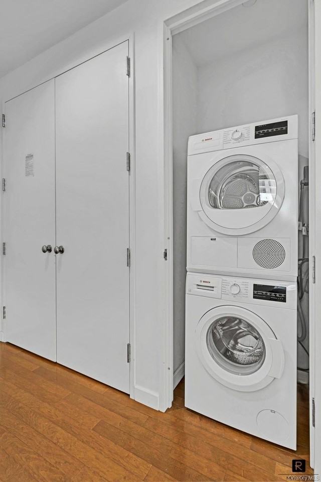 1600 Broadway #18B - Photo 6 of 12