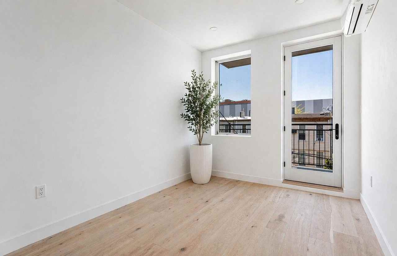 109 Troutman St #3B - Photo 5 of 6