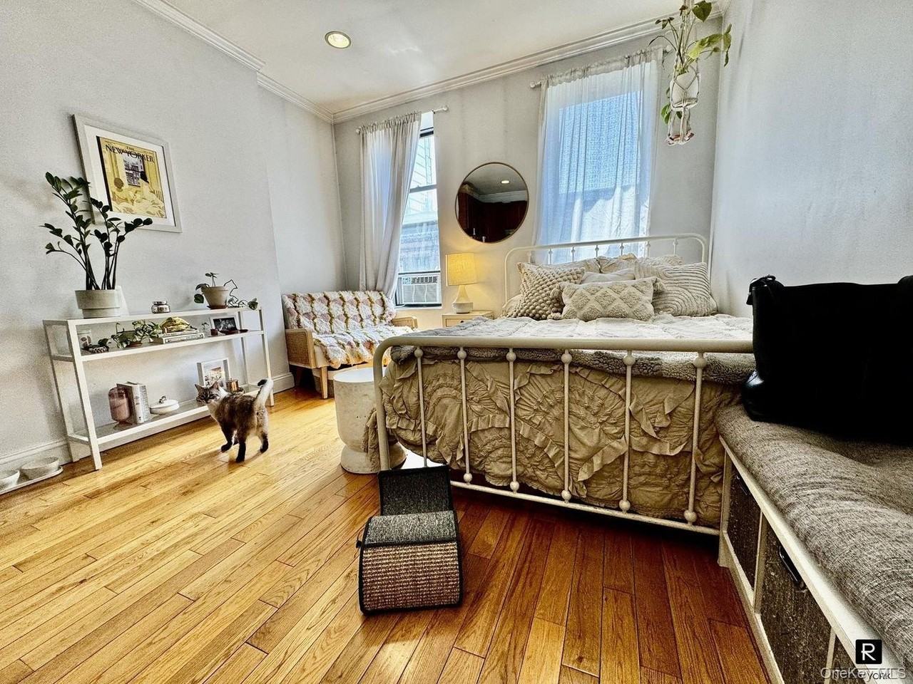 325 E 90th St #5FE - Photo 2 of 12