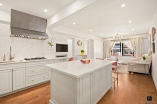 54 E 8th St #6A - Photo 1 of 1