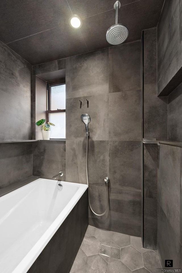 54 E 8th St #6A - Photo 6 of 7