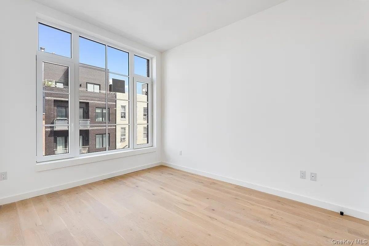 186 Huron St #3B - Photo 4 of 16