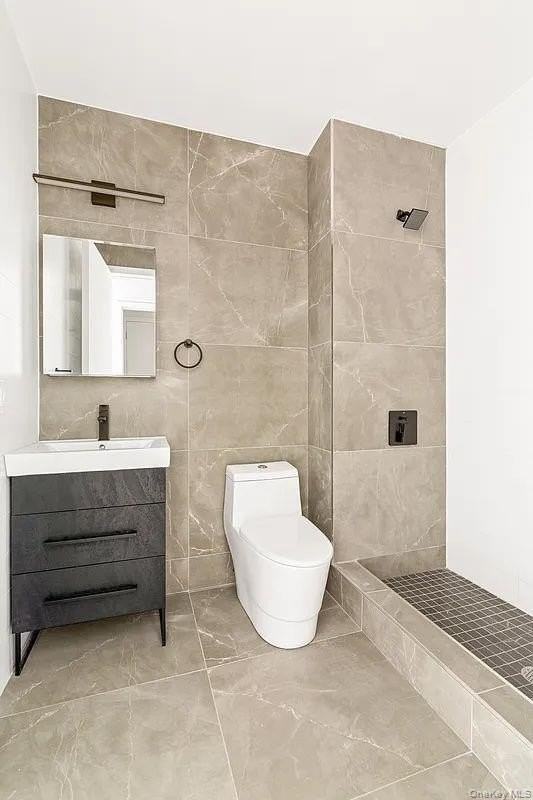 78 Freeman St #3 - Photo 4 of 10