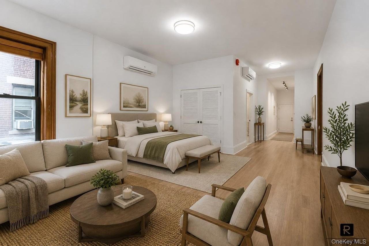14 W 69th St #10 - Photo 2 of 4