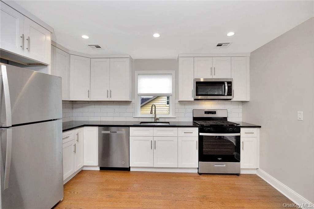 14 Avenue A #2 - Photo 3 of 11