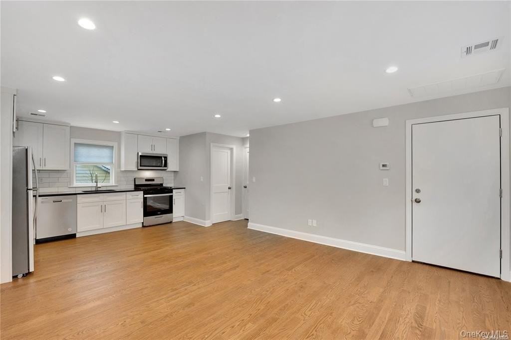 14 Avenue A #2 - Photo 7 of 11