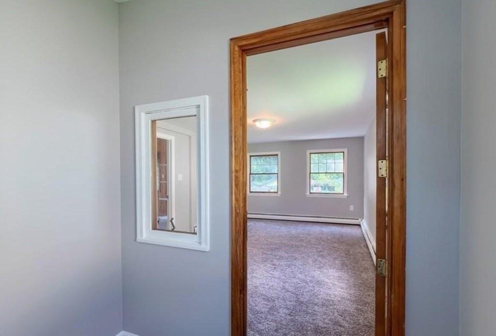 142 E Meadow Rd - Photo 4 of 28
