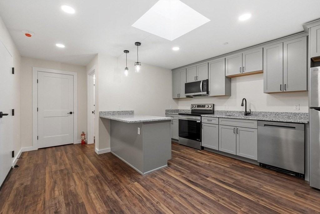 329 Main St #3