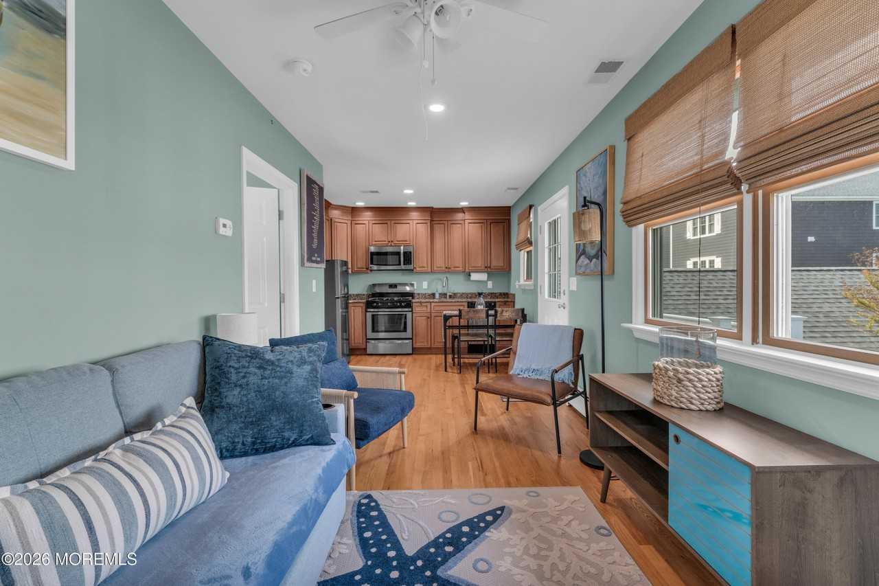 1 Beach Way #A - Photo 6 of 21