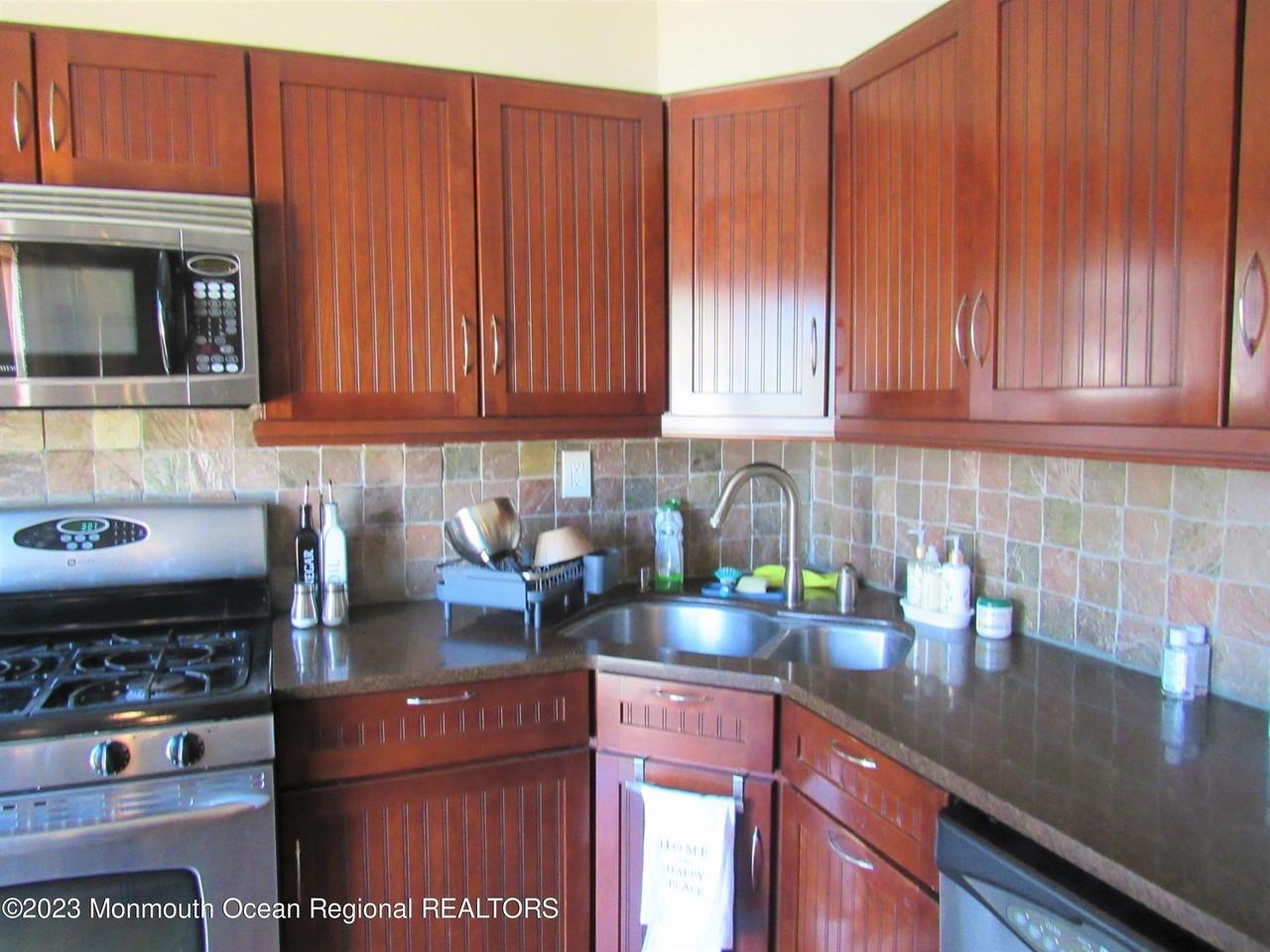 26 Lincroft Ave - Photo 5 of 21