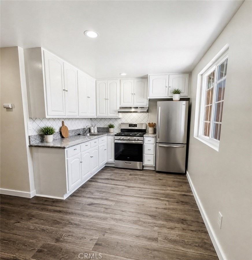6320 10th Ave #A - Photo 3 of 11