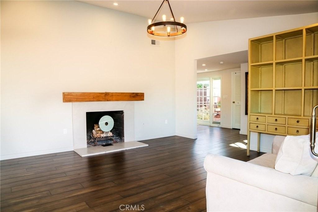 10198 El Monterey Ave - Photo 4 of 29