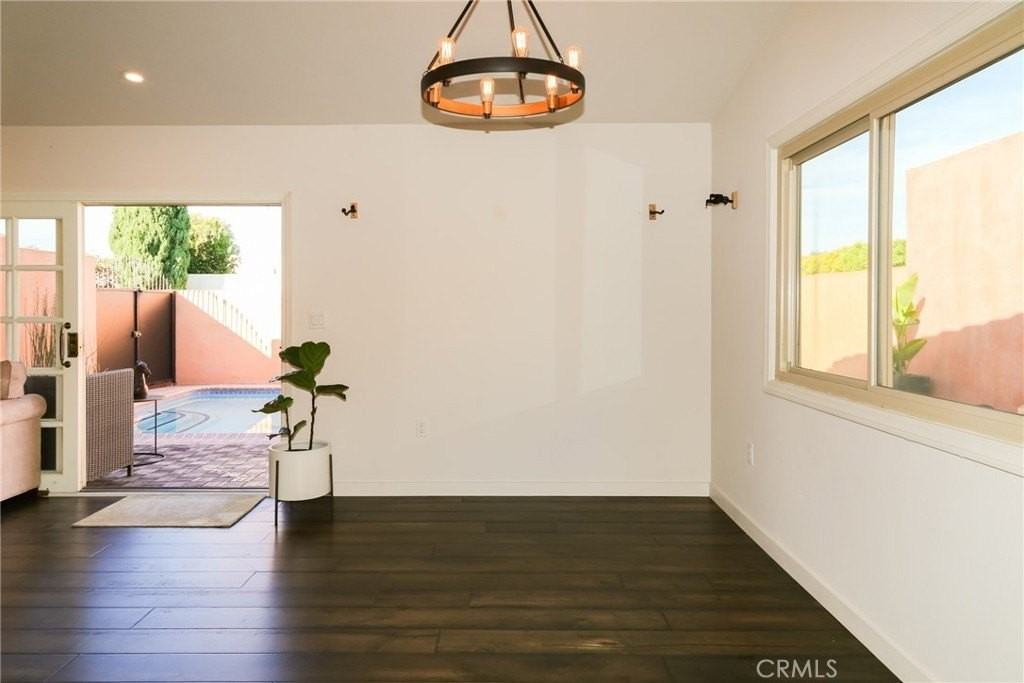 10198 El Monterey Ave - Photo 6 of 29