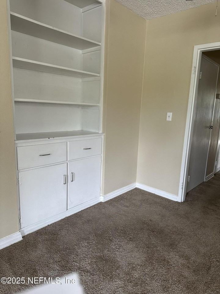 3411 Hendricks Ave #4 - Photo 5 of 7