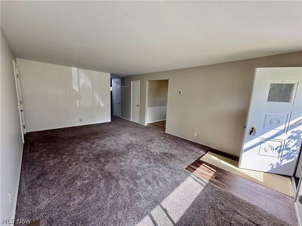 9214 Blueberry Ln - Photo 3 of 26