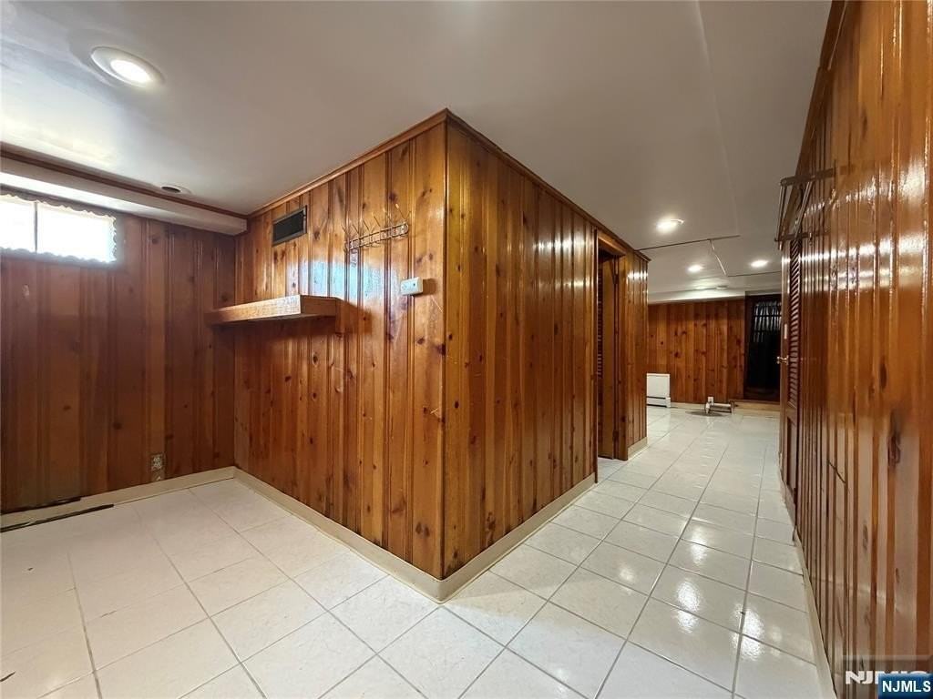 805 Harvard Pl - Photo 7 of 12