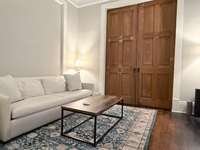728 Foucher St - Photo 2 of 9