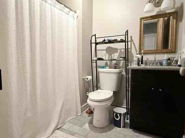 728 Foucher St - Photo 7 of 9