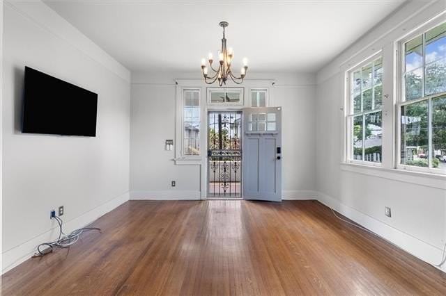 840 Solomon Pl - Photo 3 of 16