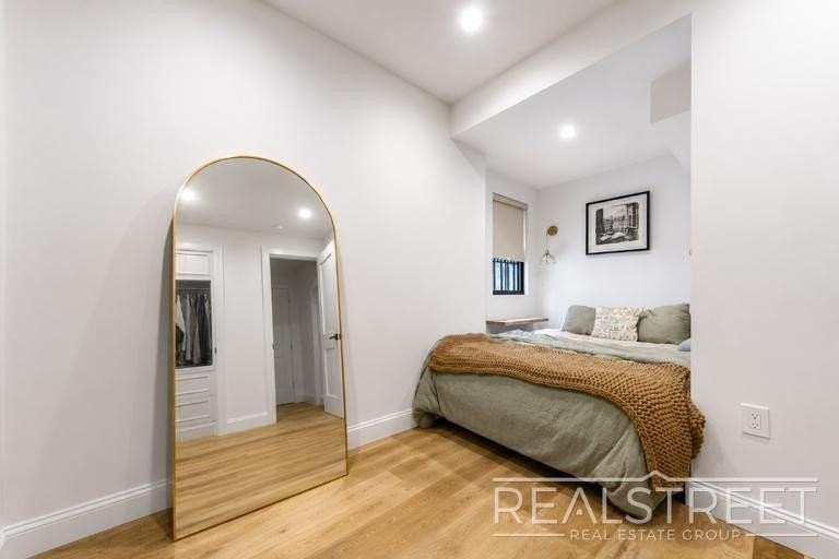 206 Macdougal St #1 - Photo 5 of 12