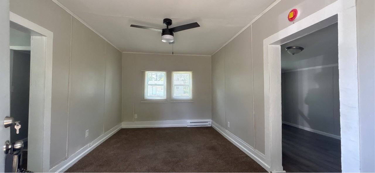1130 Charlie Dr #4 - Photo 4 of 11
